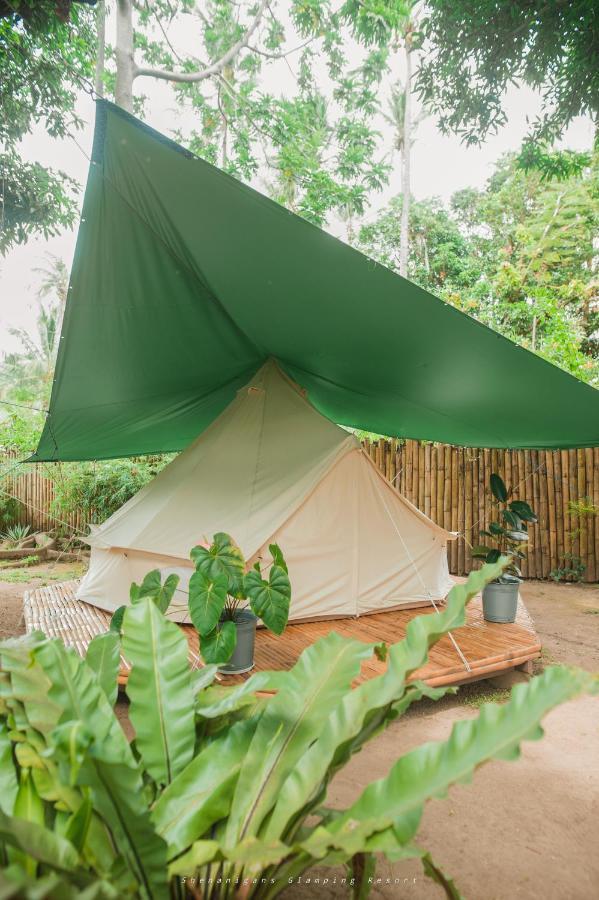 Shenanigans Glamping Resort Zamboanguita  Εξωτερικό φωτογραφία
