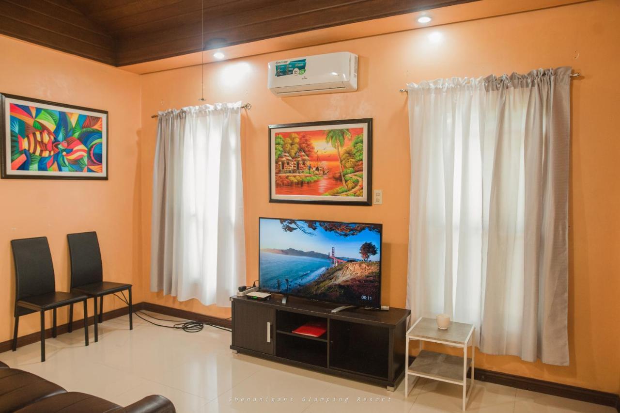 Shenanigans Glamping Resort Zamboanguita  Εξωτερικό φωτογραφία