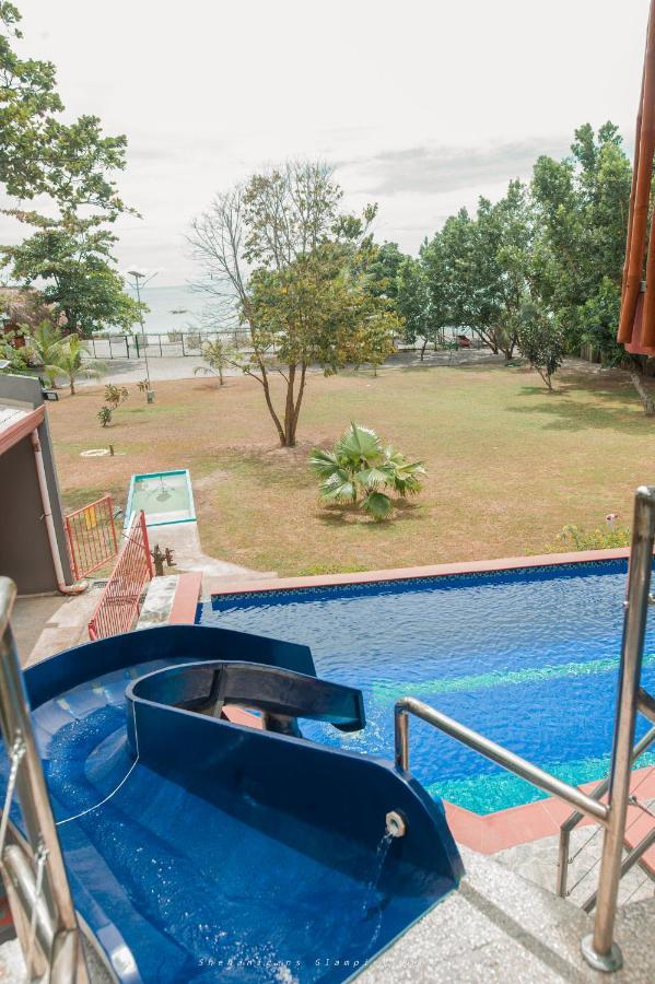 Shenanigans Glamping Resort Zamboanguita  Εξωτερικό φωτογραφία