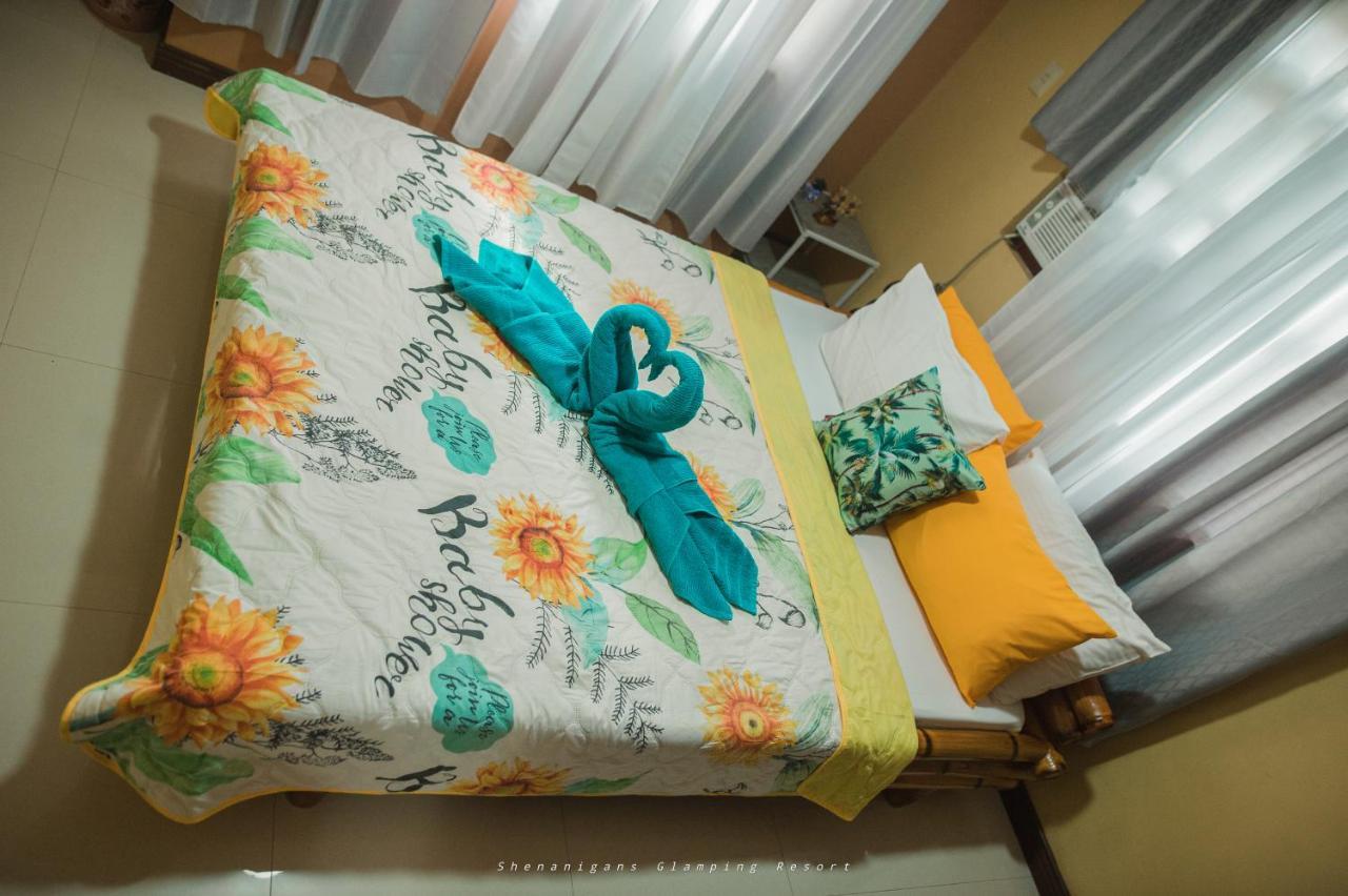 Shenanigans Glamping Resort Zamboanguita  Εξωτερικό φωτογραφία