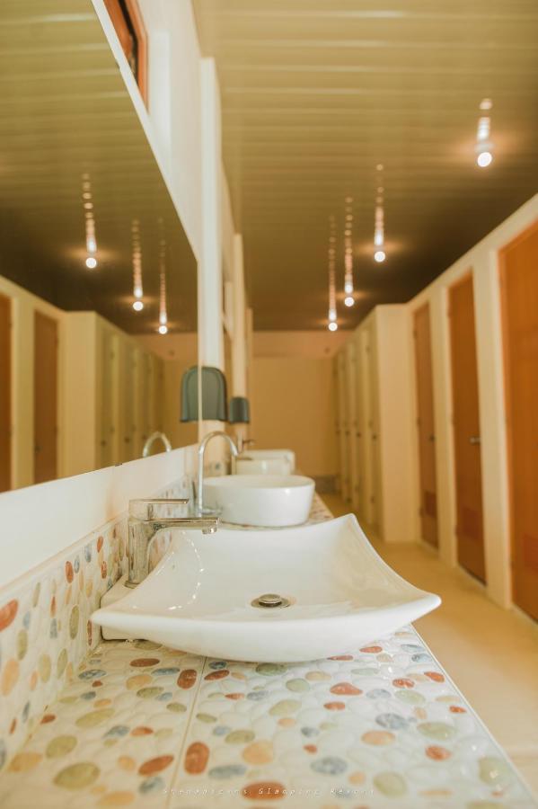 Shenanigans Glamping Resort Zamboanguita  Εξωτερικό φωτογραφία