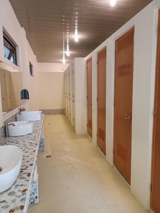 Shenanigans Glamping Resort Zamboanguita  Εξωτερικό φωτογραφία